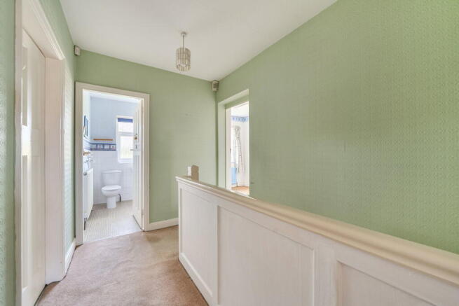 4 bed Semi-Detached for sale Image 10