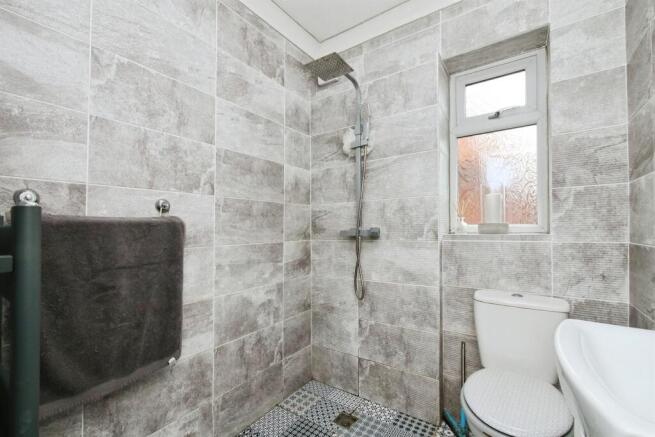3 bed Semi-Detached for sale Image 8