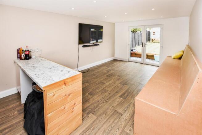 Bar/Games Room