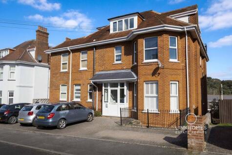 Burnaby Road, Bournemouth, BH4