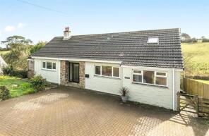 Chartuck, Access To White Stiles, Gorran, St. Austell PL26 6HW