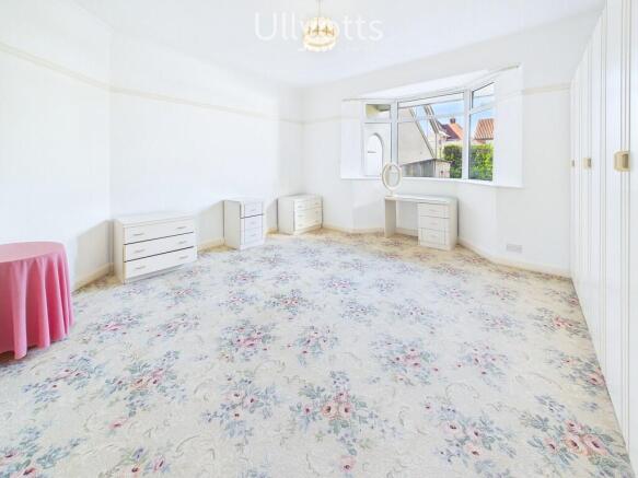 2 bed Apartment for sale Image 11