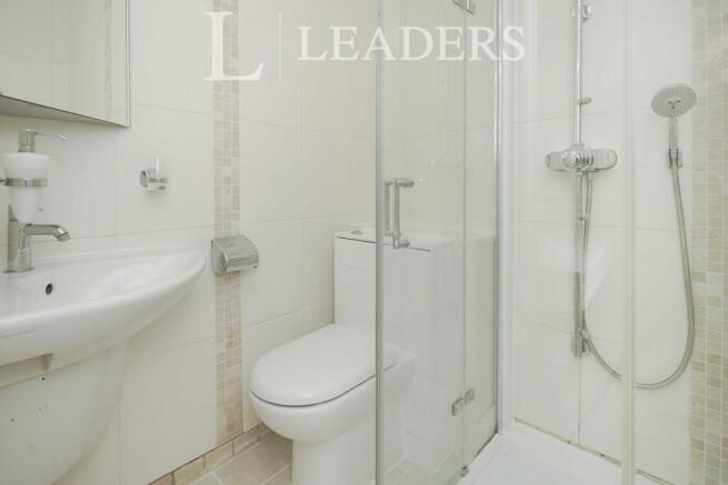 Ensuite - 3 Portside