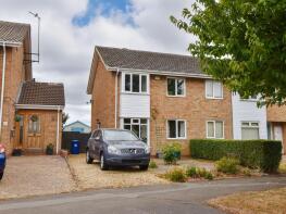 85, Highfields, Towcester NN12 6EA