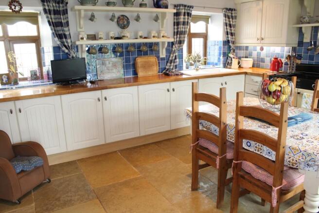 Kitchen picture  2