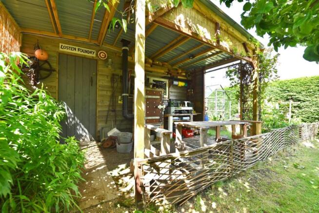 Rear Garden Workshop