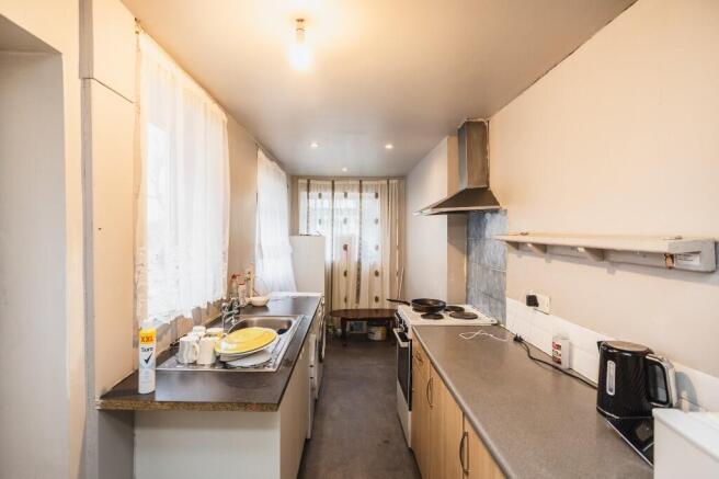2 bed Terraced for sale Image 6