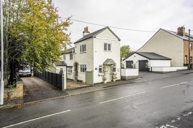 2-bed house on Main Street, Brinsley, NG16, £280,000