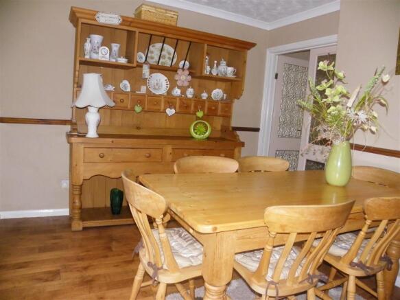 Dining Room: