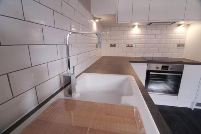 1 bed Flat to rent Image 4