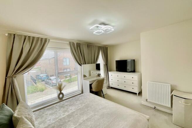 2 bed Semi-Detached for sale Image 11