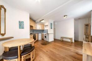 28, Blyth Close, London E14 3DU