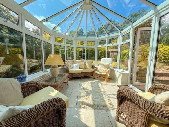 4 bed Detached for sale Image 6