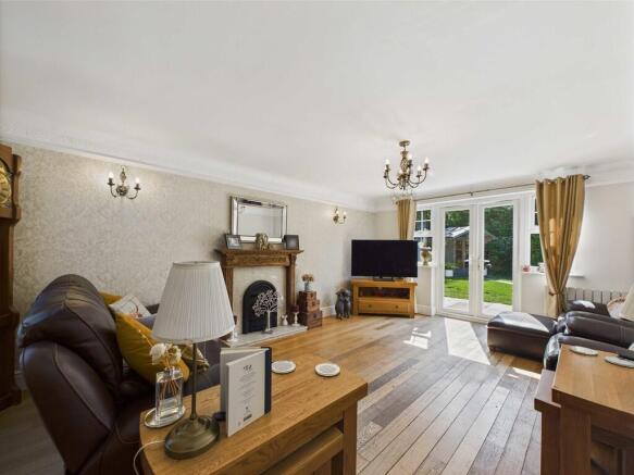 CAM04092G0-PR0061...