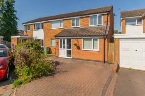 17, Crossleys, Leicester LE8 8BY