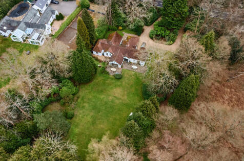 Seven Hills Road, Cobham, Surrey, KT11