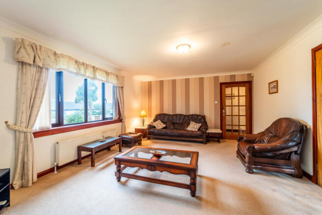 5, Arranview Gardens, Seamill, West Kilbride, North Ayrshire photo 4