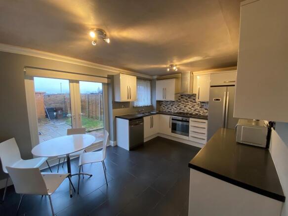 Kitchen / Dining