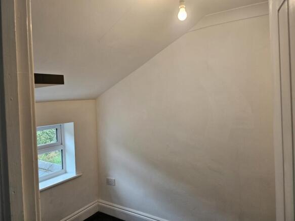 3 bed Terraced for sale Image 8