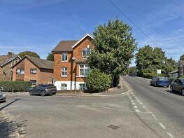 18, Linkfield Street, Redhill RH1 6BW