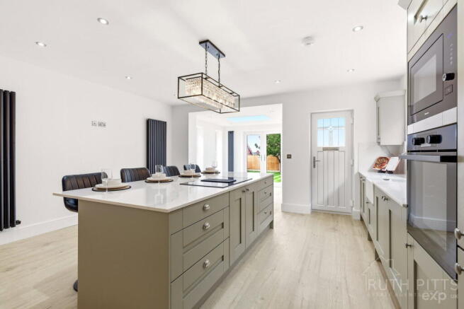 3 bed Detached Bungalow for sale Image 6