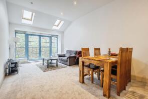 Flat 23, 150 Harbour House, Hotwell Road, Hotwells, Bristol BS8 4UB