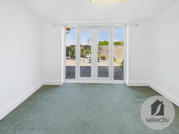 3 bed Semi-Detached Bungalow for sale Image 9