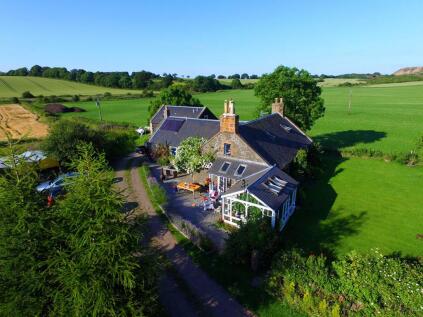 Newbigging, Broxburn, EH52 6PN