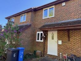 6, Frenchmans Creek, Church Crookham, Fleet GU52 0YE
