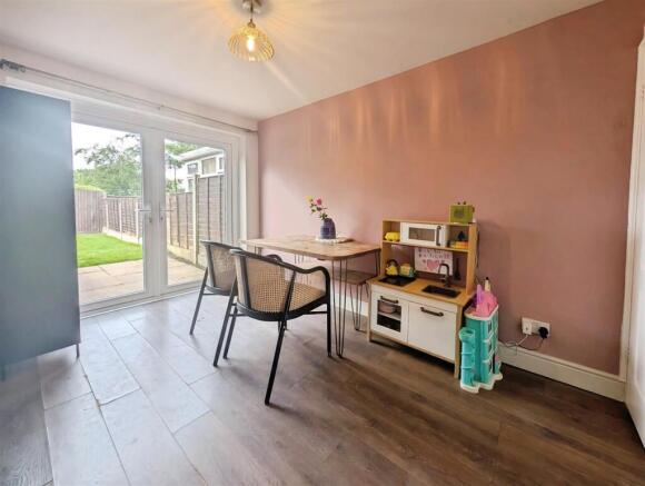 Warwick Road, Broughton Astley, Leicester photo 4