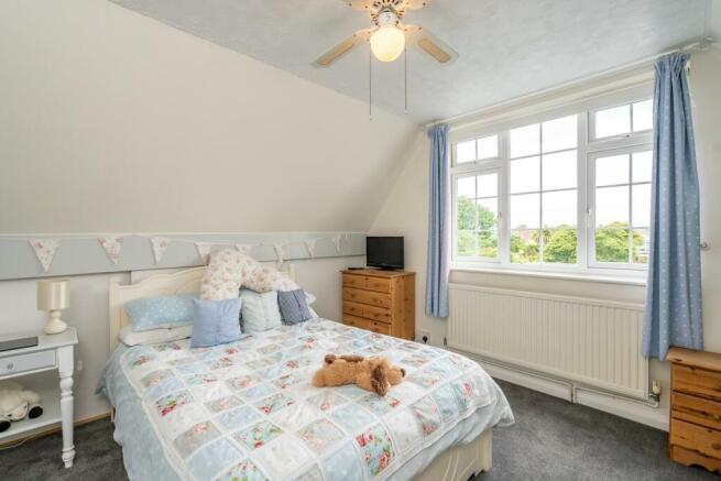 Bedroom 4.jpg