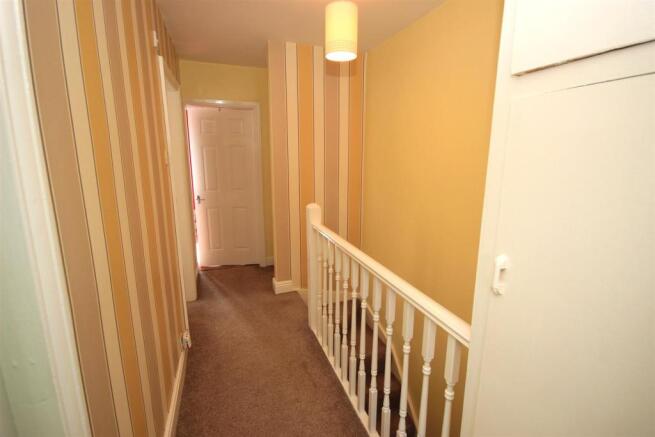 FIRST FLOOR LANDING