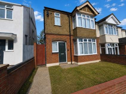 Norfolk Road, Luton, Bedfordshire, LU2 0RE