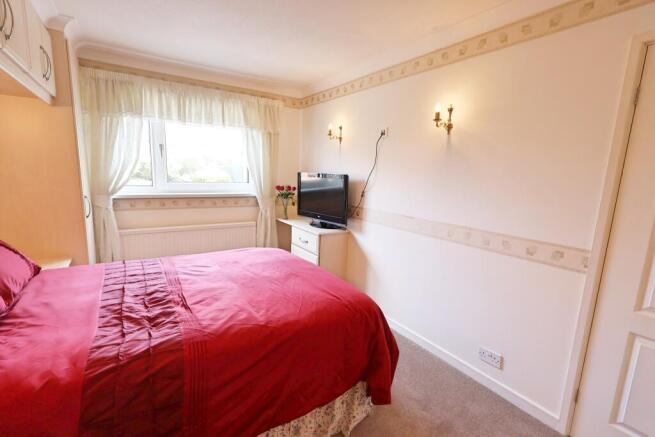 2 bed Detached Bungalow for sale Image 9