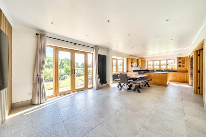 Open Plan Dining