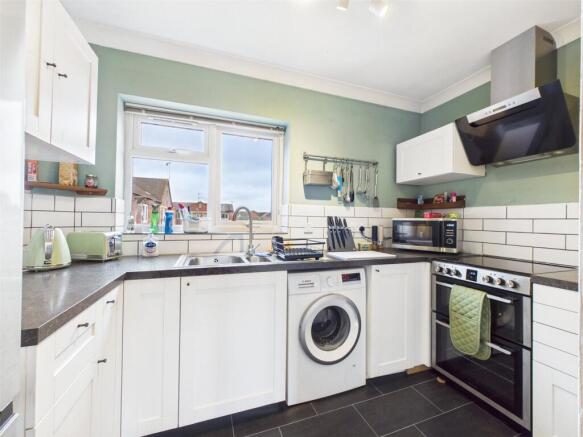 Exbury Place, Worcester, Worcestershire, WR5 photo 3