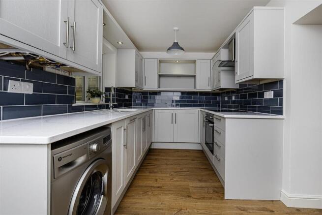 2 bed Terraced for sale Image 7