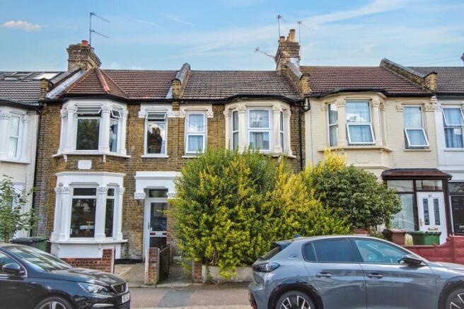 Ground Floor Flat, 53 Carnarvon Road, Leyton, E10 6DW