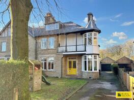 10, White Knowle Road, Buxton SK17 9NH