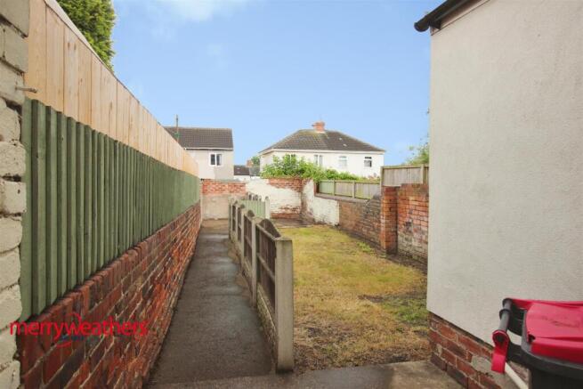 3 bed Detached for sale Image 8