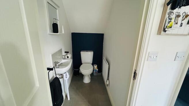 3 bed Semi-Detached for sale Image 11