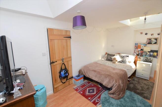 Bedroom2