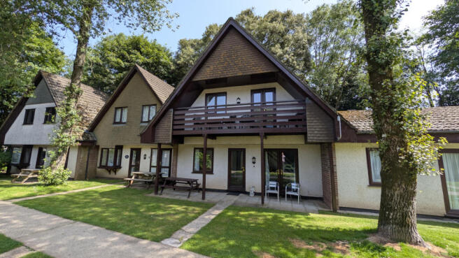 4 Bedroom Mid Terraced House for Sale
