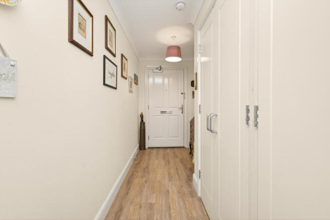 2 bed Retirement Property for sale Image 9