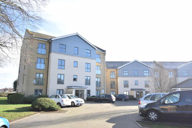 2-bed flat on Colchester,, £175,000