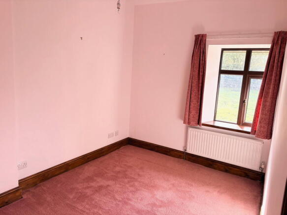 3 bed Semi-Detached to rent Image 10