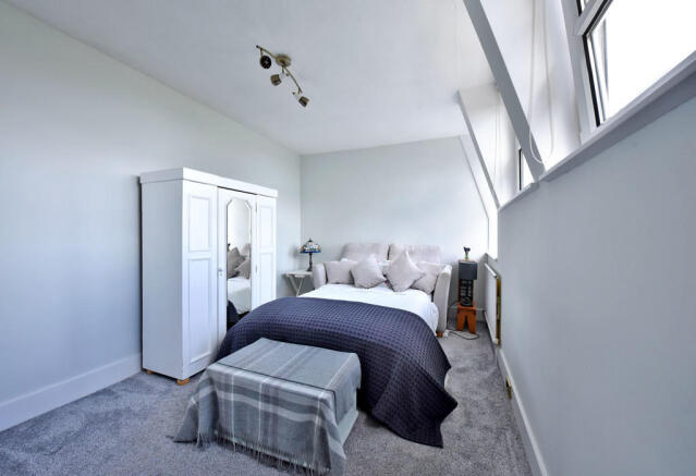 Bedroom 3 alternative view