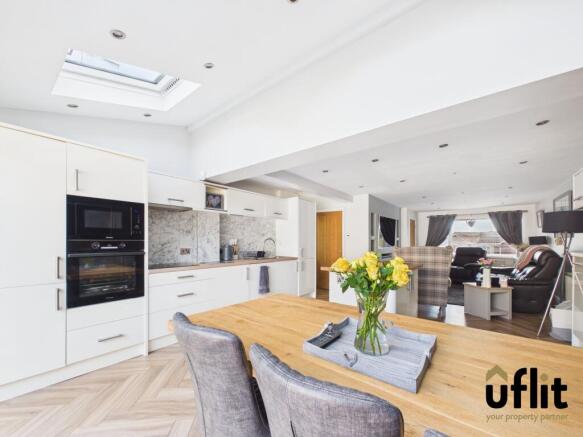 3 bed Detached for sale Image 4