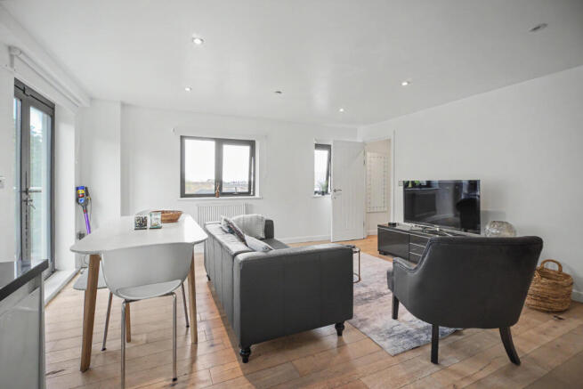 21 Novellus Court, 61 South Street, Epsom KT18 7PX