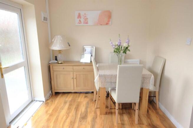 OPEN PLAN LIVING ROOM